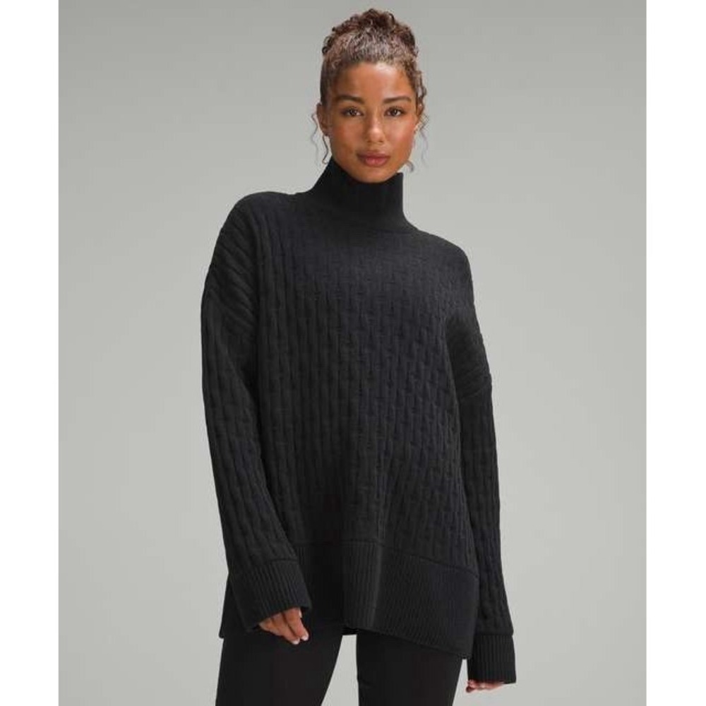Lululemon Women's Cable Knit Relaxed Fit Sweater Pipe Dream Black Medium